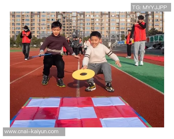 中国与西班牙沙滩足球对决精彩纷呈展现两国体育魅力与团队精神